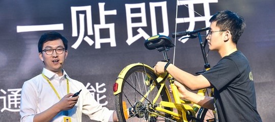 Chi sono i due giganti del bike sharing cinese che puntano il mercato europeo