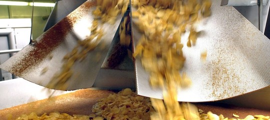 C'è una sostanza potenzialmente killer nelle patatine. Una ricerca