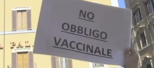 Rifiutare i vaccini è atto dogmatico di chi ha fede in ciò che è antiscientifico
