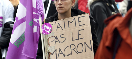 Perché oggi i dipendenti pubblici francesi hanno deciso di non lavorare