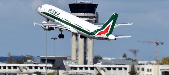Che cos'è Cerberus, il 'fondo avvoltoio' che ha messo gli occhi su Alitalia