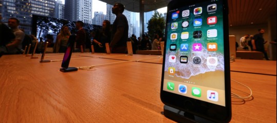 L'iPhone X e l'infelicità del mondo