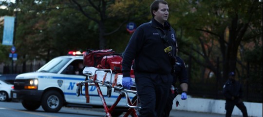 Ancora un attentato terroristico con un furgone, l'arma prediletta dei lupi solitari