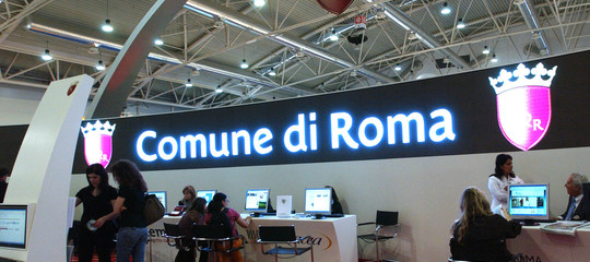 Perché a Milano il 54% dei certificati del comune è digitale e a Napoli nemmeno uno
