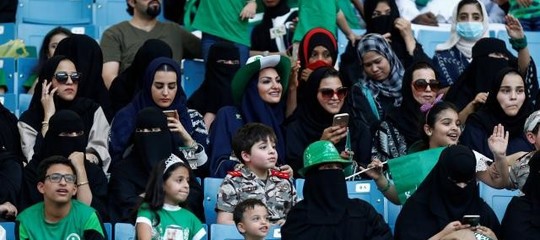 Dopo la guida, alle donne saudite sarà concesso entrare allo stadio