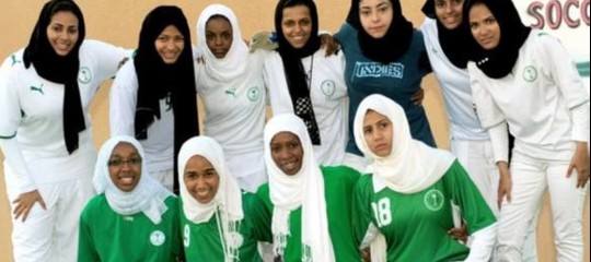 Dopo la guida, alle donne saudite sarà concesso entrare allo stadio