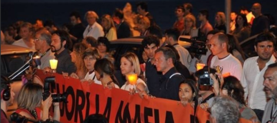 Il corteo di Ostia contro la mafia in 5 clip