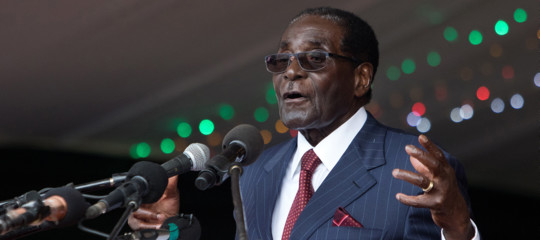 Zimbabwe, Mugabe riappare in pubblico e tiene un discorso