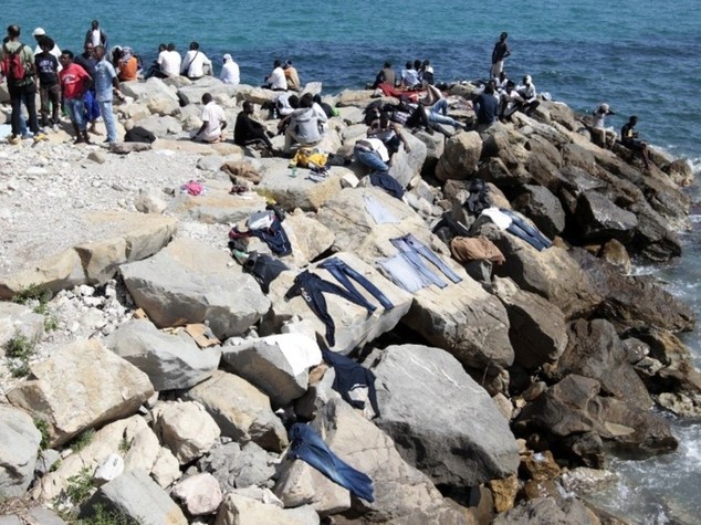 Immigrati: missione navale Ue Lunedi' il varo con i 28 ministri