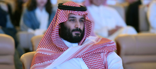 I dubbi che restano sulle dimissioni di Hariri. Che ora sembra più solo