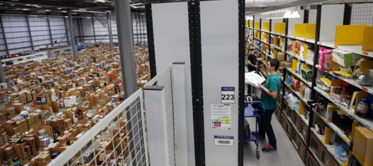 Quanto guadagna effettivamente un magazziniere di Amazon?