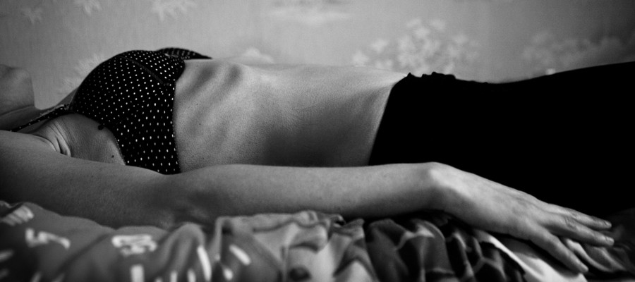 Cosa scrive alle ragazzine una blogger che istiga all'anoressia