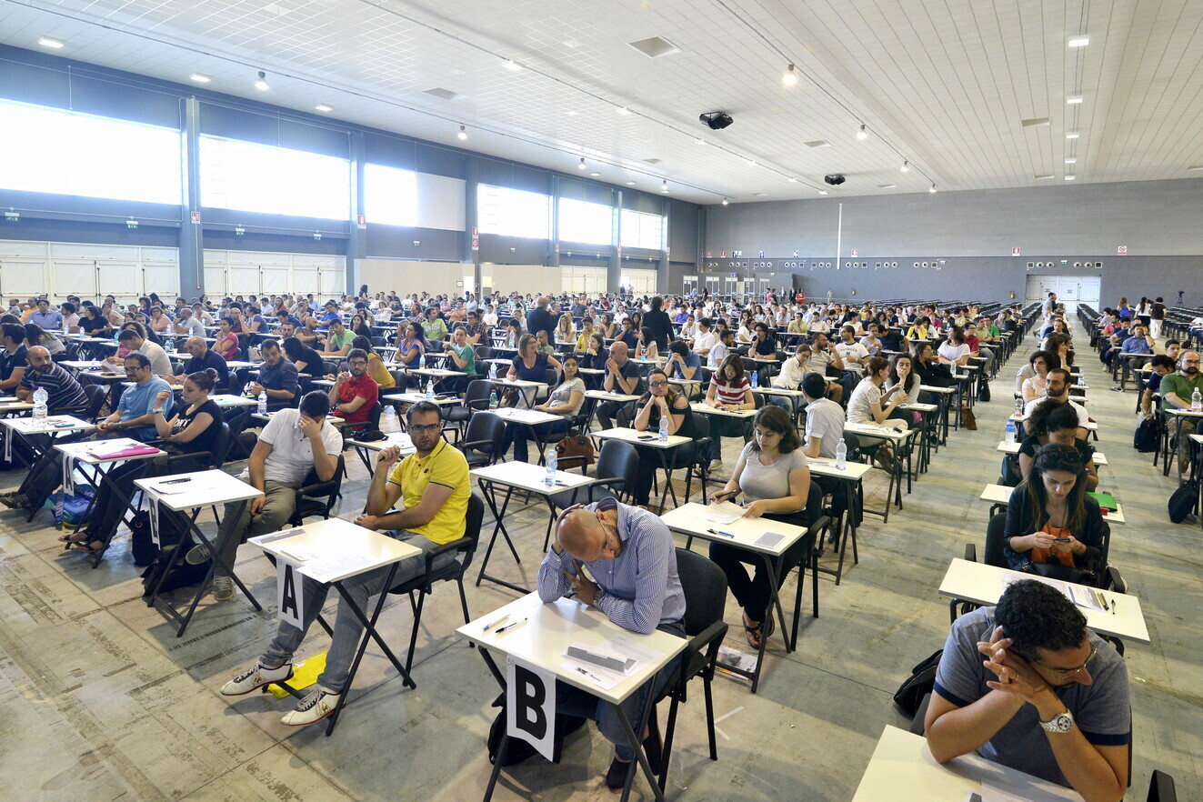 Troppo titolato per un concorso pubblico, escluso e riammesso