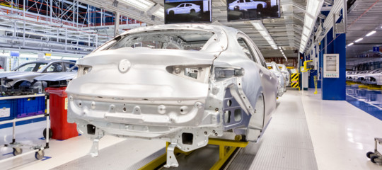 Auto: a novembre immatricolazioni salgono del 6,79%