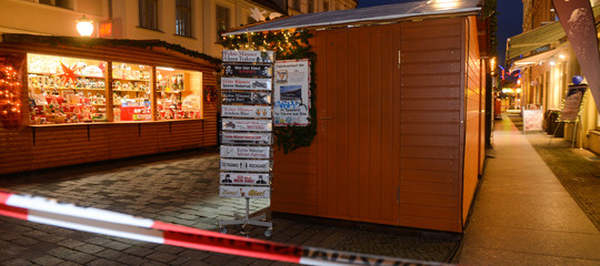 Allarme in Germania, trovato pacco esplosivo al mercatino di Natale di Potsdam