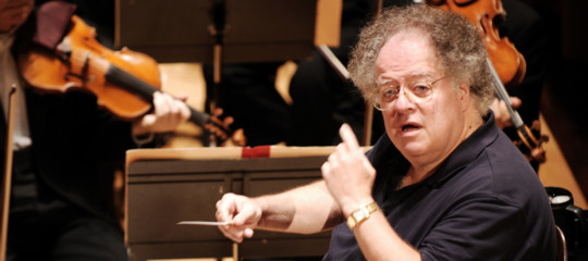 Molestie: accuse al direttore della Metropolitan Opera New York
