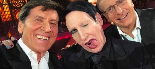 Il selfie capolavoro di Morandi: "Marilyn Manson è diventato buono"