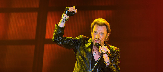Addio a Johnny Hallyday, icona della musica francese; aveva 74 anni