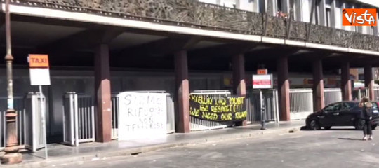 Case occupate: l'interesse del proprietario viene prima. Lo Stato paghi