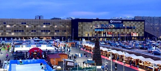 Nei giorni di festa i negozi possono sempre imporre l'apertura? Il caso Oriocenter