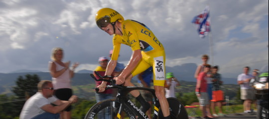 Nuova tegola doping sul ciclismo: Froome positivo al salbutamolo