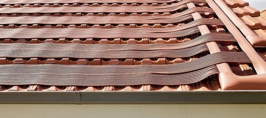 Usate l'energia solare per riscaldare le vostre piscine