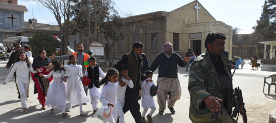 Pakistan: attacco terrorista a chiesa metodista, 8 i morti e 44 i feriti