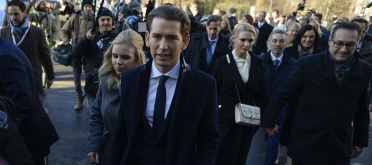 Il governo austriaco di ultradestra vuole subito 'annettersi' cittadini e atleti sudtirolesi. Roma reagirà?