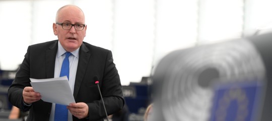Polonia: Ue attiva procedura per violazione dello Stato di diritto
