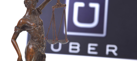 Cosa cambia adesso che per l'Europa Uber è un servizio taxi a tutti gli effetti