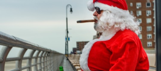 La vera storia del Natale è fatta di sbronze solenni e grassazioni