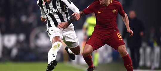 La Juve batte la Roma 1-0 nel posticipo di Serie A