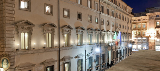 Le strategie dei sei candidati per la corsa a Palazzo Chigi