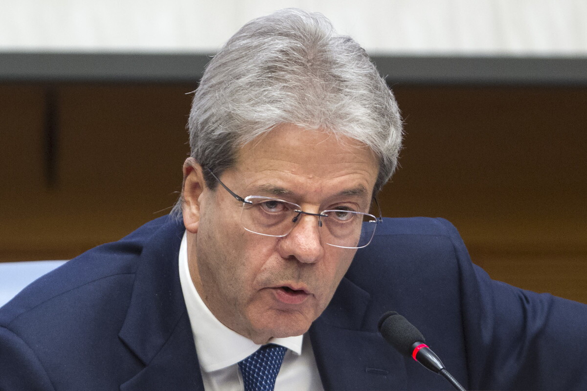 Gentiloni: "Il profilo della coalizione non può essere spostato troppo a sinistra"