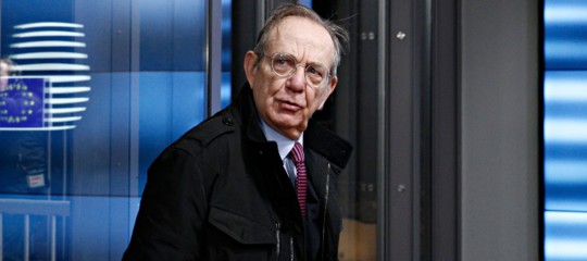 Elezioni: Padoan, ho avuto dei colloqui, sono disponibile a candidarmi