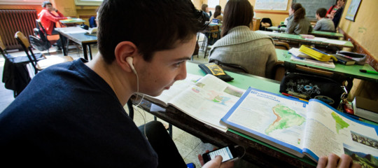 La campanella suona troppo presto, com'è cambiato il bioritmo dei ragazzi del 2018