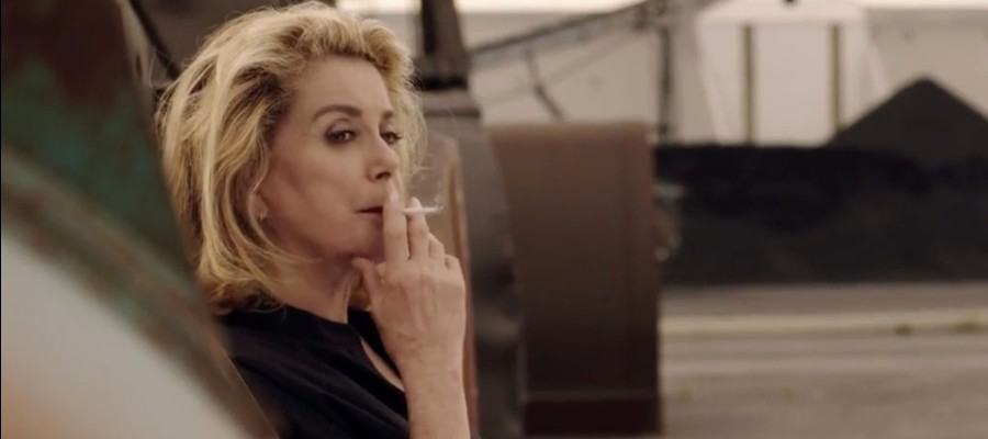 La lettera aperta di Deneuve sulle molestie fa discutere il mondo