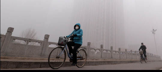 Crolla lo smog e tornano i cieli blu, Pechino canta vittoria sull'inquinamento