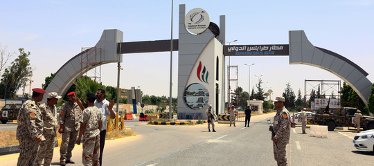 Libia: scontri all'aeroporto di Tripoli, 3 morti e 6 feriti
