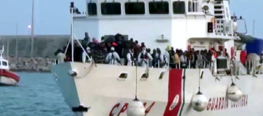 Il 95% dei migranti sbarcati in Italia e Grecia già ricollocati in Europa. Possibile?