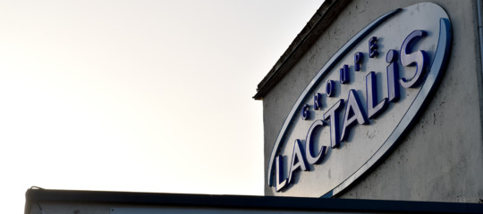 Latte in polvere, cosa ci insegna il caso Lactalis