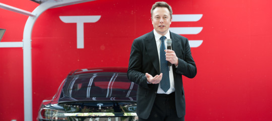 Elon Musk scommette 10 anni di stipendio su Tesla, per guadagnare 78 miliardi
