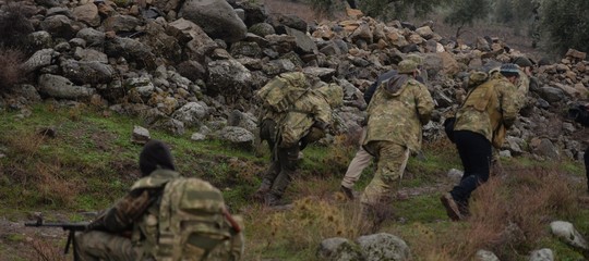 Prosegue l'avanzata turca contro i curdi siriani. E i morti sono già oltre 100