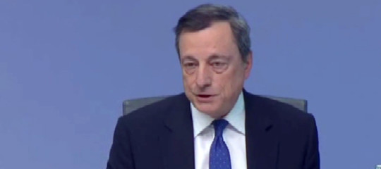 Draghi: "Volatilità cambi fonte di incertezza", Euro balza sul filo di 1,25 dollari
