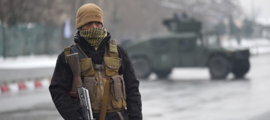Attacco Isis contro accademia militare a Kabul, uccisi 5 soldati