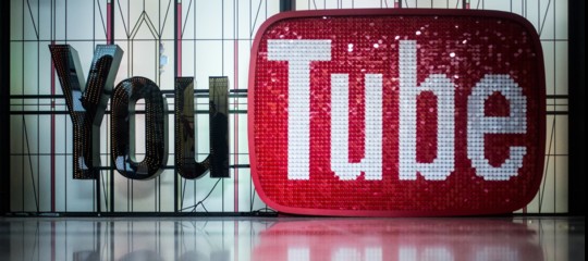 Gli hacker hanno usato gli spettatori di YouTube per estrarre bitcoin