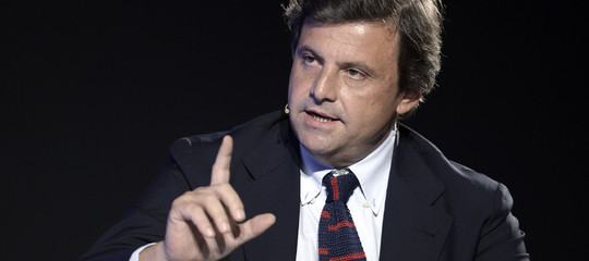 Amazon: Calenda, in Italia i braccialetti non ci saranno mai
