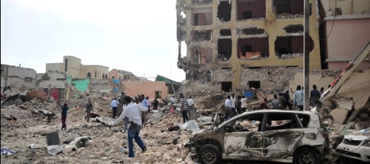 Somalia: bomba a Mogadiscio, 3 morti