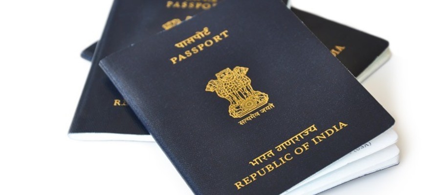 Il Passaporto Indiano Che Cambia Colore Se Non Hai Diploma