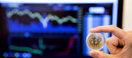 Bitcoin &co hanno bruciato 100 miliardi in un giorno. Cosa sta succedendo?